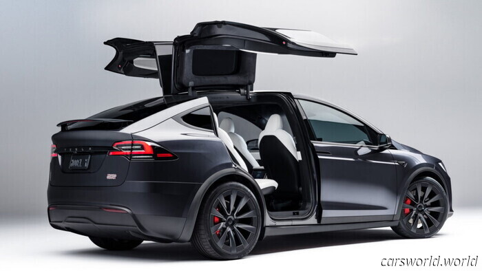 Tesla Model X, now a decade old, sees a $5,000 increase in price and loses $7,500 in tax credits | Carscoops